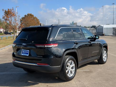 Used 2024 Jeep Grand Cherokee Limited image 3