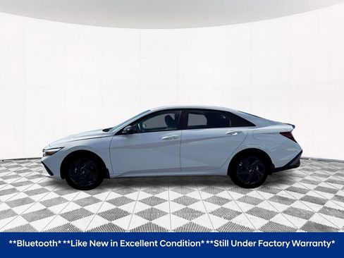 Used 2026 Hyundai Elantra Sport FWD image 5