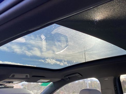 Used 2022 Volkswagen ID.4 Pro S image 19