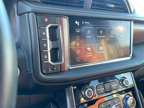 Used 2024 GMC Yukon Denali Ultimate image 25