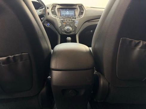 Used 2017 Hyundai Santa Fe Sport image 28