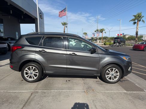 Used 2019 Ford Escape SEL FWD image 6