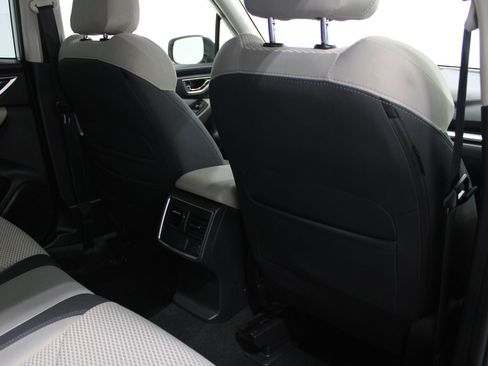 Used 2023 Subaru Forester Premium AWD/4WD image 23