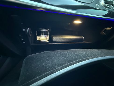 Used 2020 Mercedes-Benz S 560 Sedan w/ AMG Line Exterior image 28