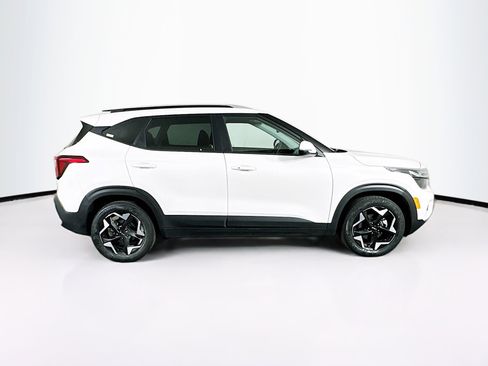 Used 2025 Kia Seltos S image 10