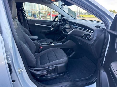 Used 2023 Chevrolet Bolt EUV LT w/ Comfort Package FWD image 30