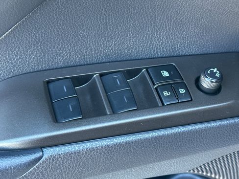 Certified 2023 Toyota Camry SE image 18