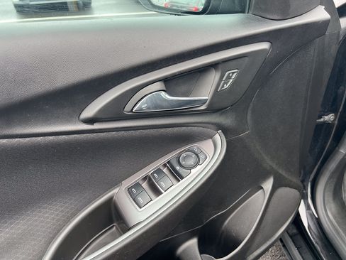 Used 2023 Chevrolet Malibu LT FWD image 11