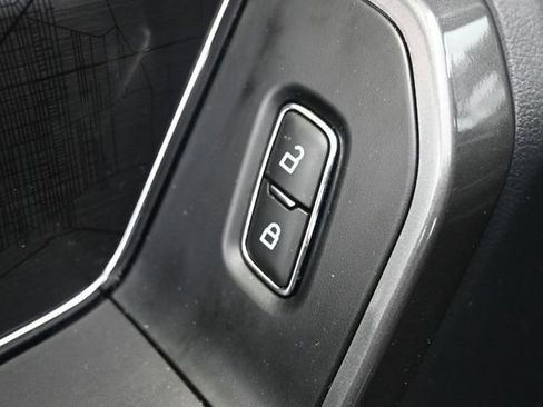 Used 2022 Ford F150 XLT w/ Equipment Group 302A High image 5