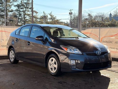 Used 2011 Toyota Prius Two image 6