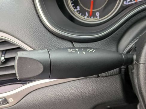 Certified 2021 Jeep Cherokee Limited AWD/4WD image 27