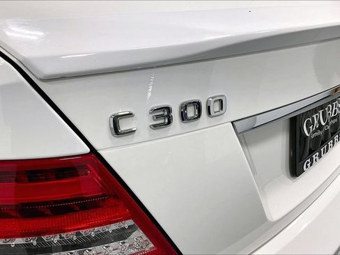 Used 2013 Mercedes-Benz C 300 4MATIC Sedan image 29