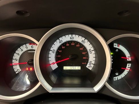 Used 2012 Toyota Tacoma 4x4 Access Cab V6 w/ SR5 Pkg image 19