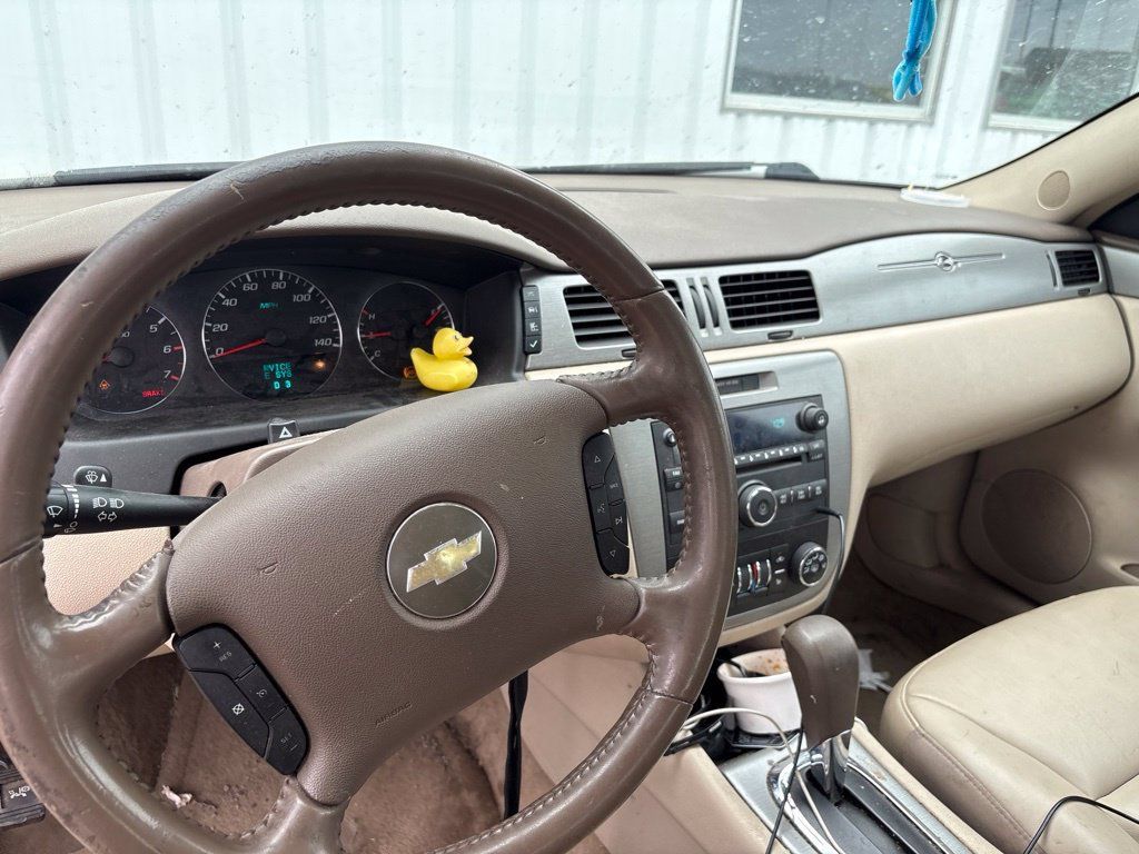 Used 2008 Chevrolet Impala LT w/ Luxury Edition Package FWD image 14