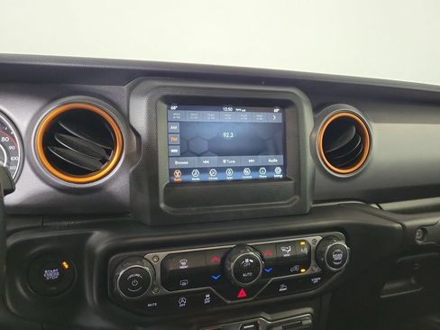 Used 2021 Jeep Gladiator Mojave w/ Trailer Tow Package AWD/4WD image 19