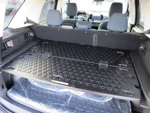 New 2024 Ford Bronco Sport Heritage w/ Heritage Convenience Package image 18