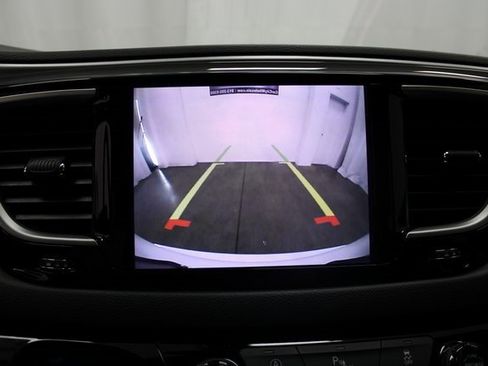 Used 2020 Chrysler Pacifica Touring-L Plus w/ S Appearance Package image 39