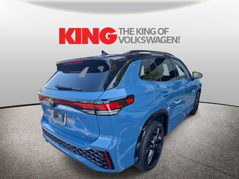 New 2025 Volkswagen Tiguan SE R-Line image 7