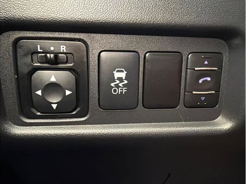 Used 2017 Mitsubishi Mirage ES image 19