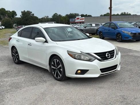 Used 2018 Nissan Altima 2.5 SR FWD image 6