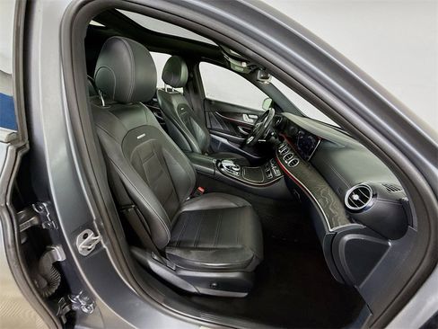 Used 2019 Mercedes-Benz E 53 AMG 4MATIC Sedan image 32