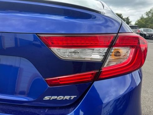 Used 2022 Honda Accord Sport image 9