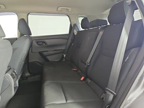 Certified 2024 Nissan Rogue S FWD image 13