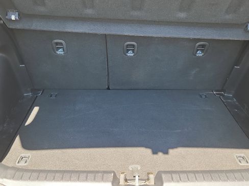 Used 2020 Hyundai Venue SEL FWD image 24