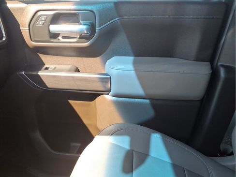 Used 2021 Chevrolet Silverado 1500 LTZ AWD/4WD image 26