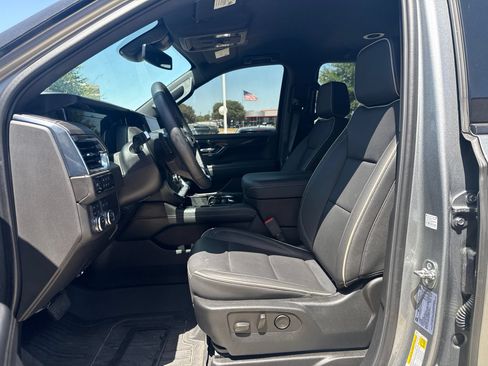 Used 2025 GMC Yukon XL Elevation w/ LPO, Floor Liner Package AWD/4WD image 7