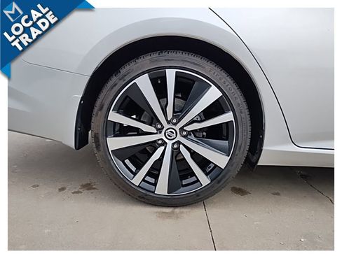 Used 2019 Nissan Altima 2.5 SR image 15