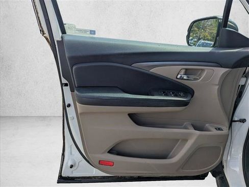 Used 2017 Honda Pilot EX-L image 22