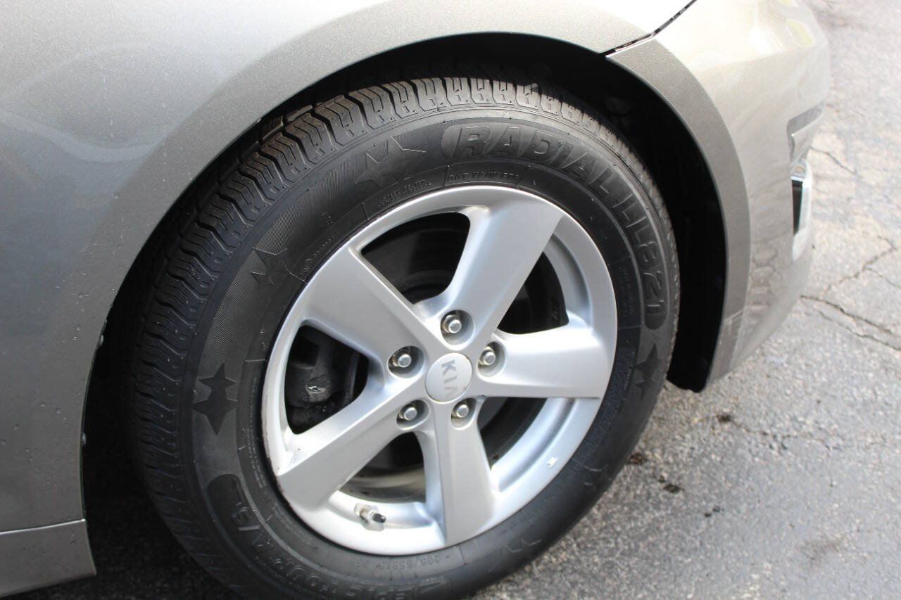 Used 2015 Kia Optima LX FWD image 40