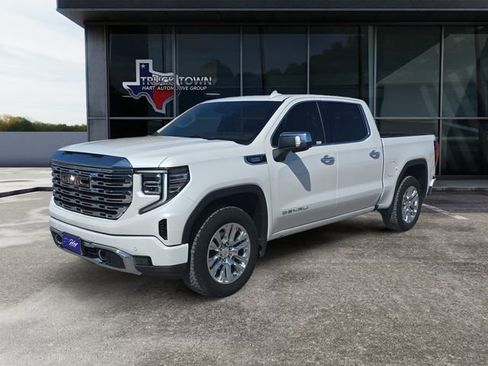 Used 2025 GMC Sierra 1500 Denali w/ Technology Package image 7