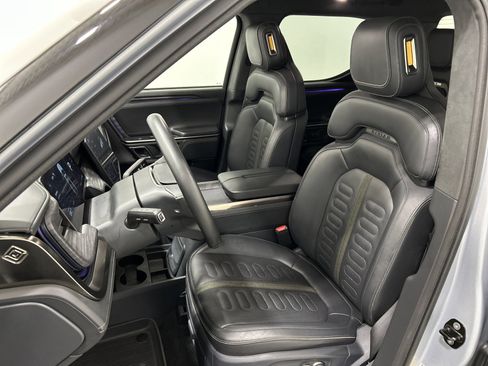 Used 2022 Rivian R1T Launch Edition image 20