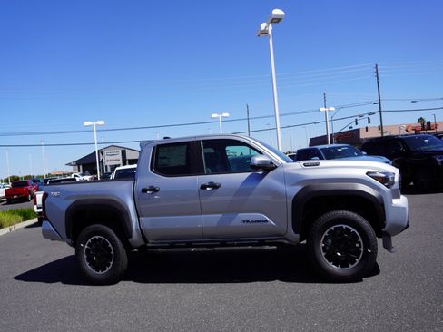 New 2026 Toyota Tacoma TRD Off-Road AWD/4WD image 4
