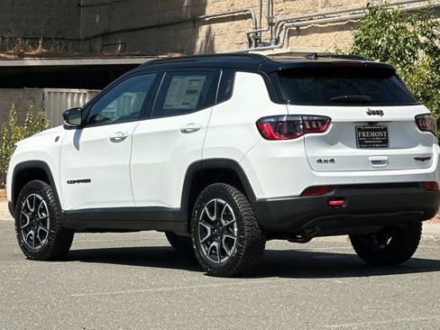 New 2026 Jeep Compass Trailhawk AWD/4WD image 5
