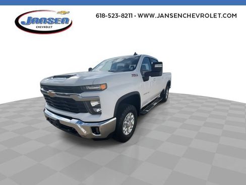 Used 2025 Chevrolet Silverado 2500 LT AWD/4WD image 4