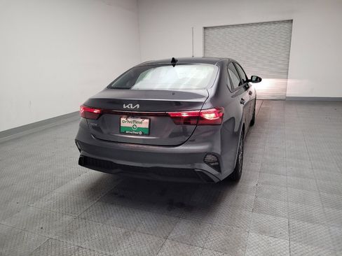 Used 2024 Kia Forte LXS FWD image 7