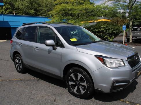 Used 2018 Subaru Forester 2.5i Premium AWD/4WD image 11