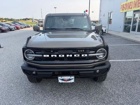 Certified 2025 Ford Bronco Outer Banks AWD/4WD image 3