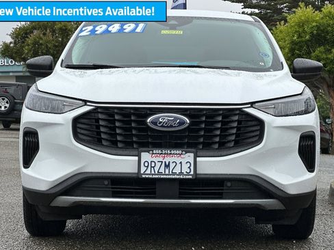 Used 2025 Ford Escape Active w/ Cold Weather Package image 10