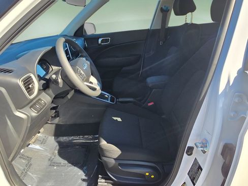 New 2026 Hyundai Venue SE image 11