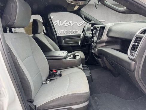 Used 2022 RAM 3500 Big Horn image 24