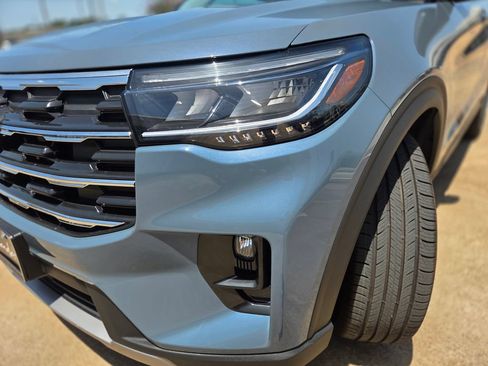 New 2026 Ford Explorer Active w/ Active Comfort Package RWD image 33