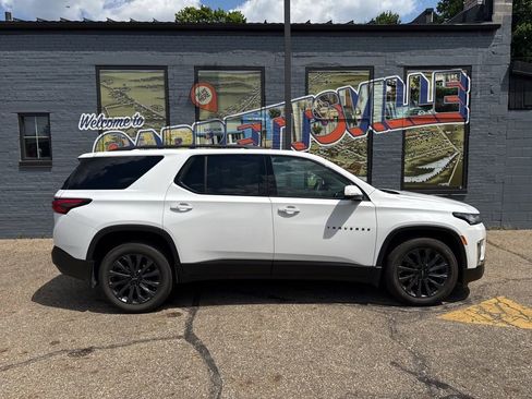 Used 2023 Chevrolet Traverse RS w/ LPO, Floor Liner Package AWD/4WD image 34