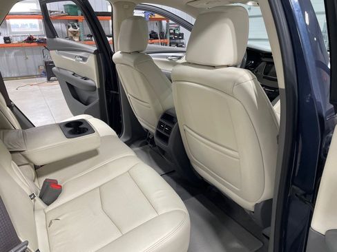 Used 2019 Cadillac XT5 Luxury image 20