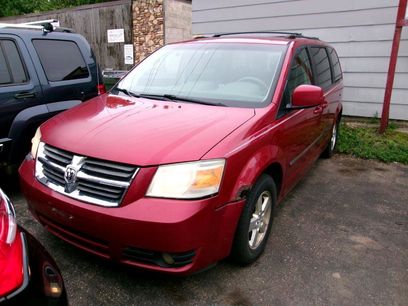 Used 2009 Dodge Grand Caravan SXT w/ Entertainment Group 2