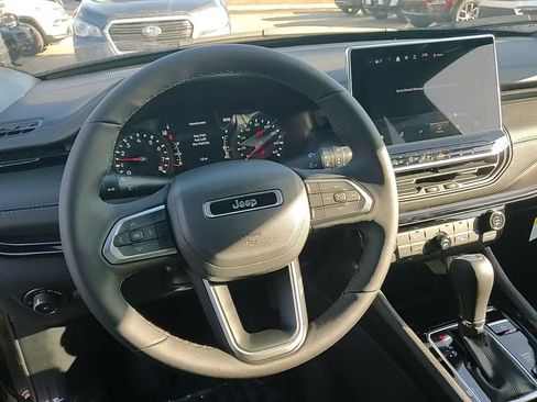 New 2026 Jeep Compass Latitude image 20