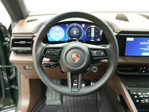 New 2026 Porsche Macan 4S Electric AWD/4WD image 13